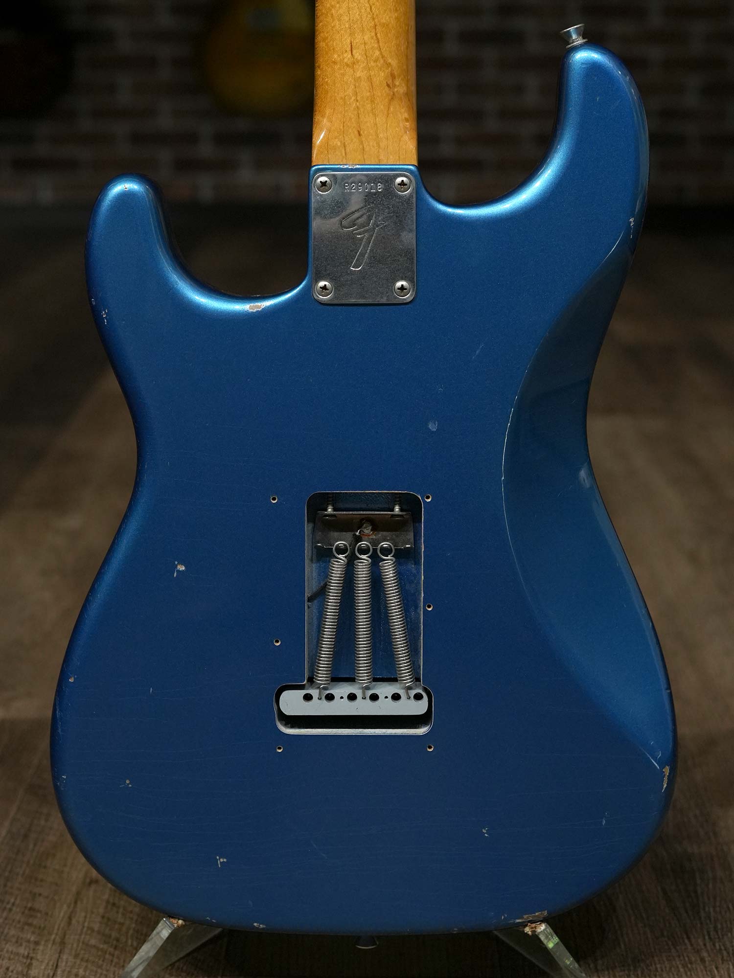 Fender Custom Shop 1966 Stratocaster Relic Lake Placid Blue 2005